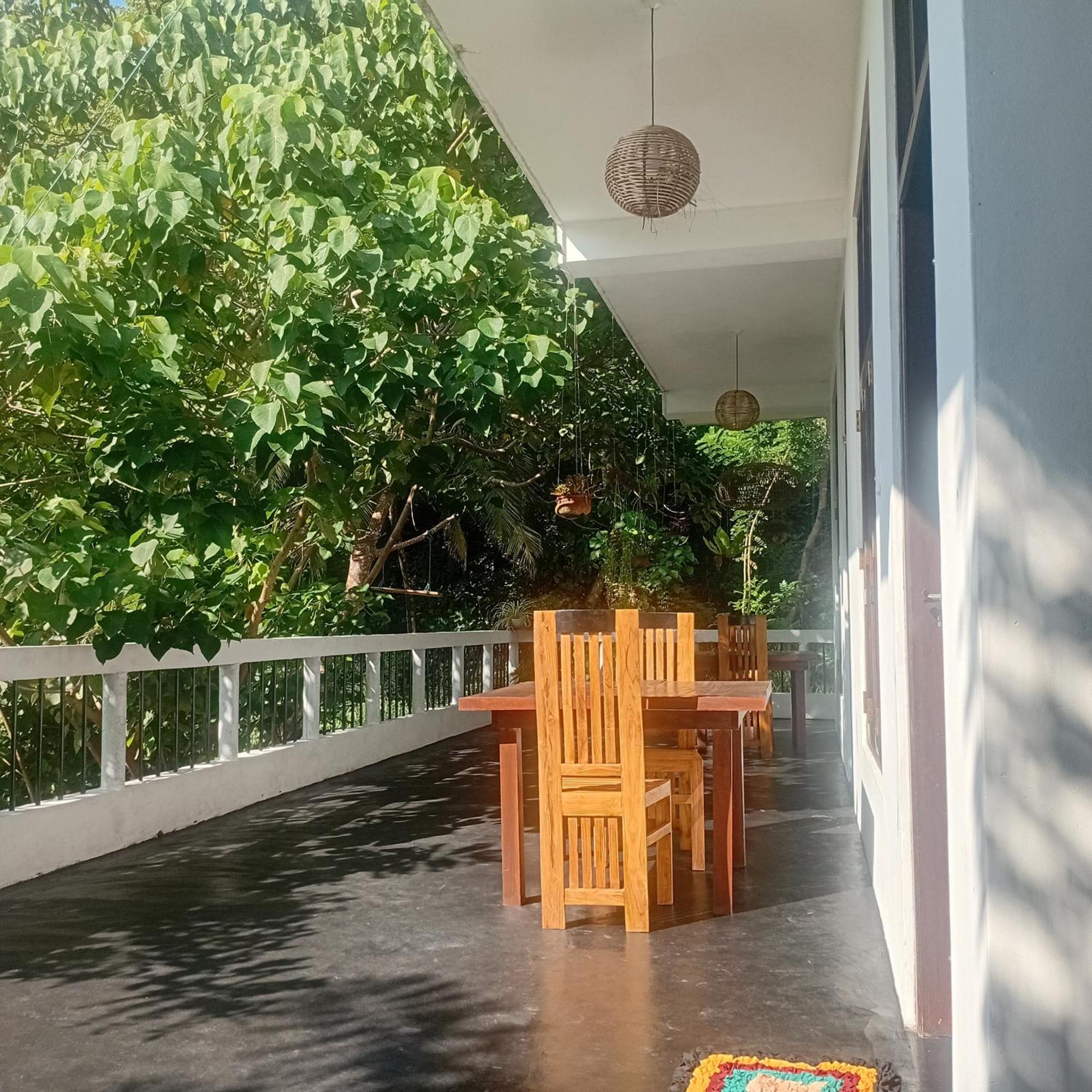 Daasa Guest Mirissa Otel Dış mekan fotoğraf